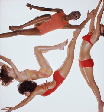 Peter Knapp, Peter Knapp, Swimwear, for Elle, 1971. © Peter Knapp