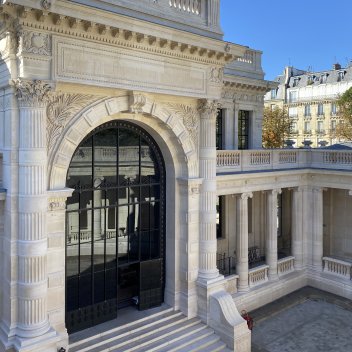 Exposition parisienne – Le Palais Galliera raconte «Vogue Paris» à